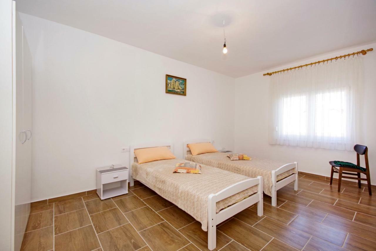 Josip Veliki Apartment Kaštela Екстериор снимка