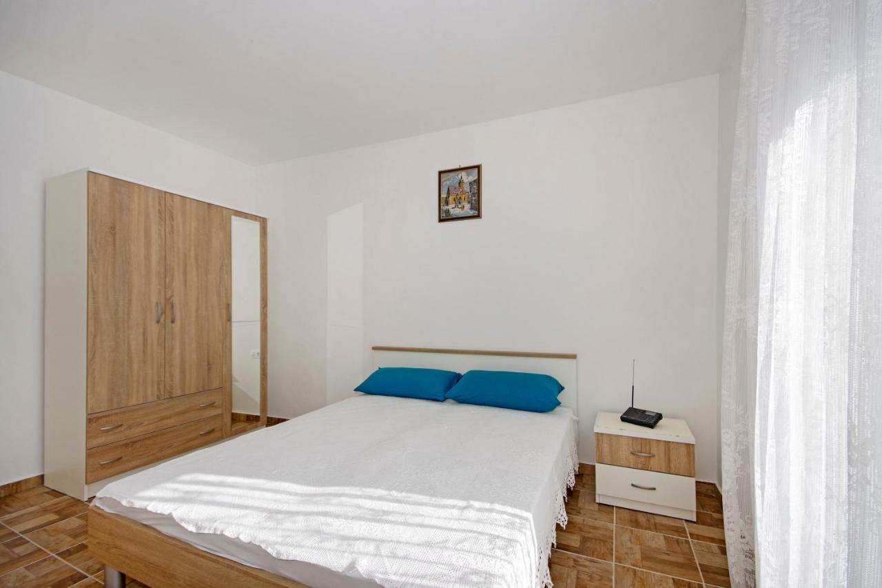 Josip Veliki Apartment Kaštela Екстериор снимка